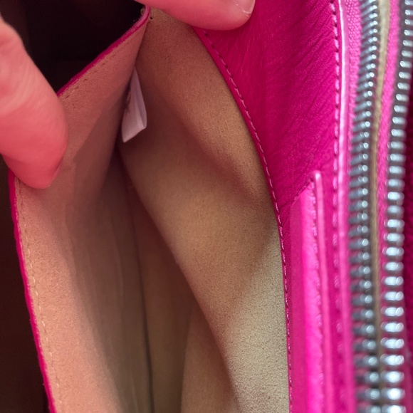 !! SOLD!! MCM Milla Medium Hot Pink - Picture 6 of 16